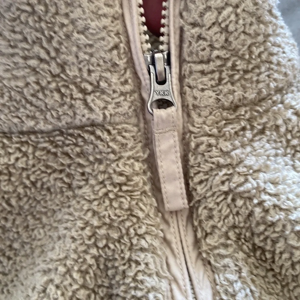 Patagonia Los Gatos Fleece 1/4-Zip Pullover in Shroom Taupe, Size Small